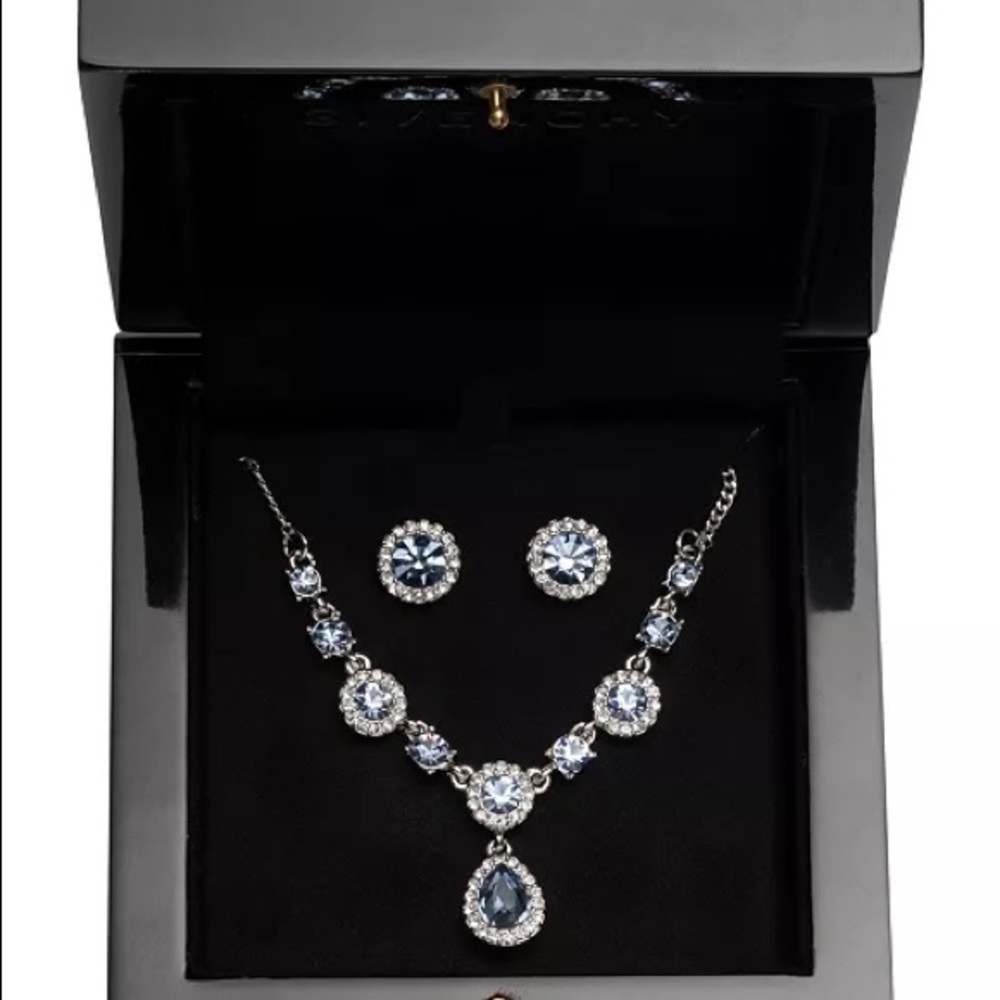 Givenchy
Silver-Tone Crystal Earrings & Necklace - Picture 8 of 9